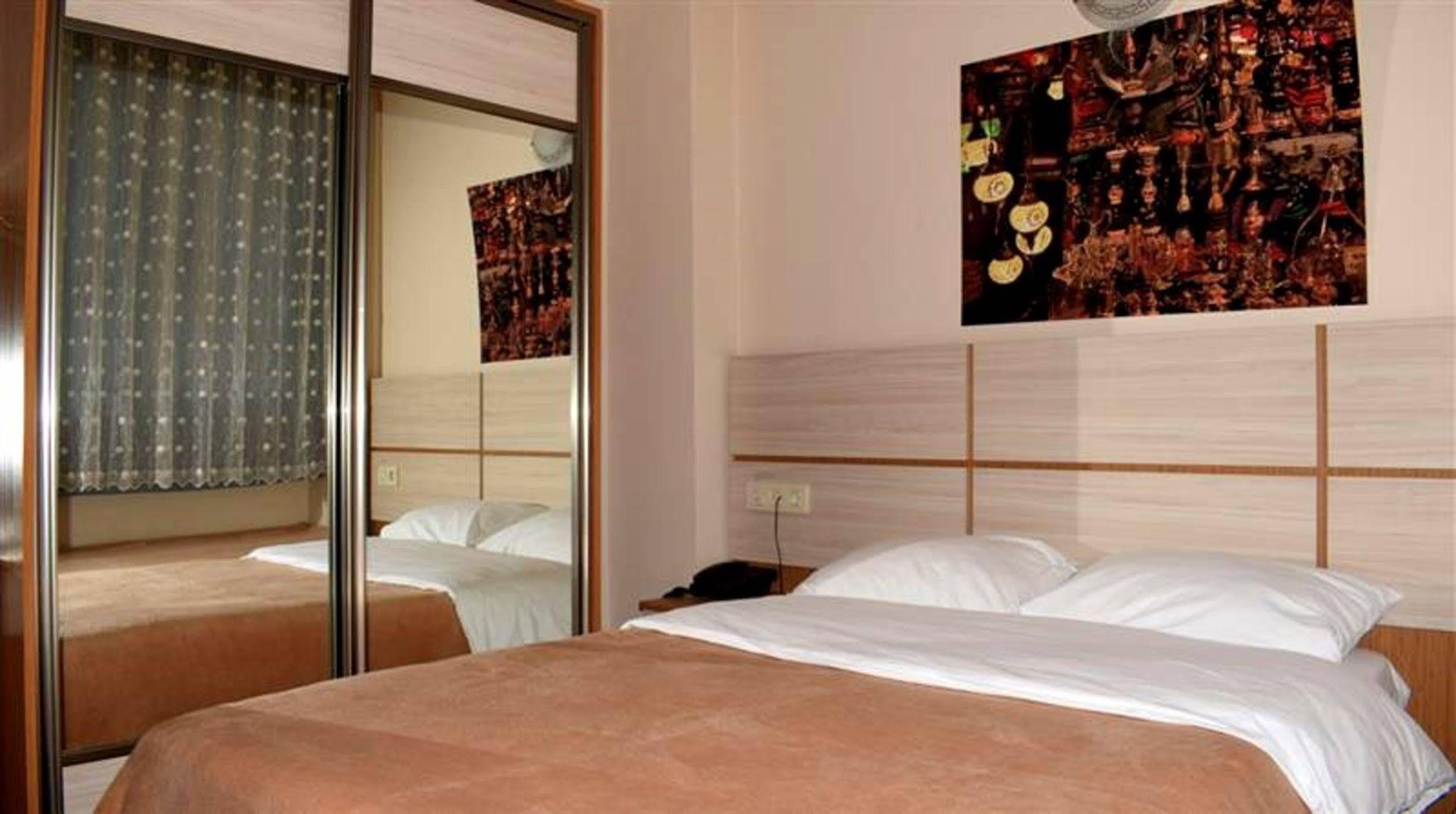 Royal Suites Besiktas Istambul Exterior foto